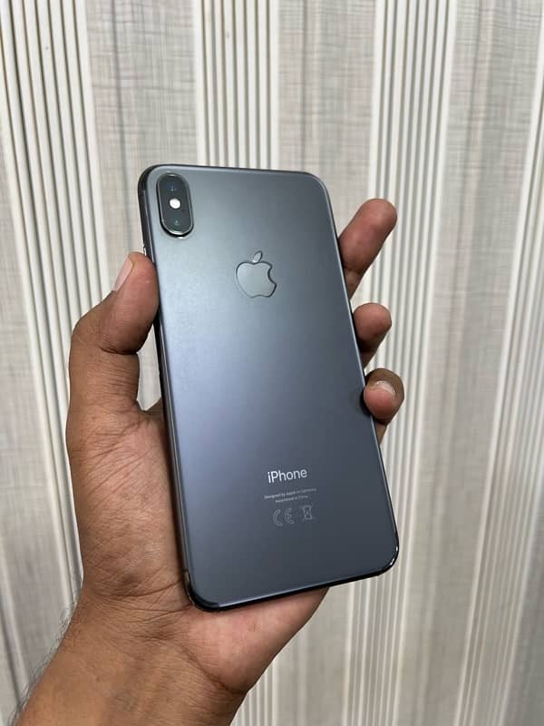 iphone XSmax 256GB PTA Approved with Box 3