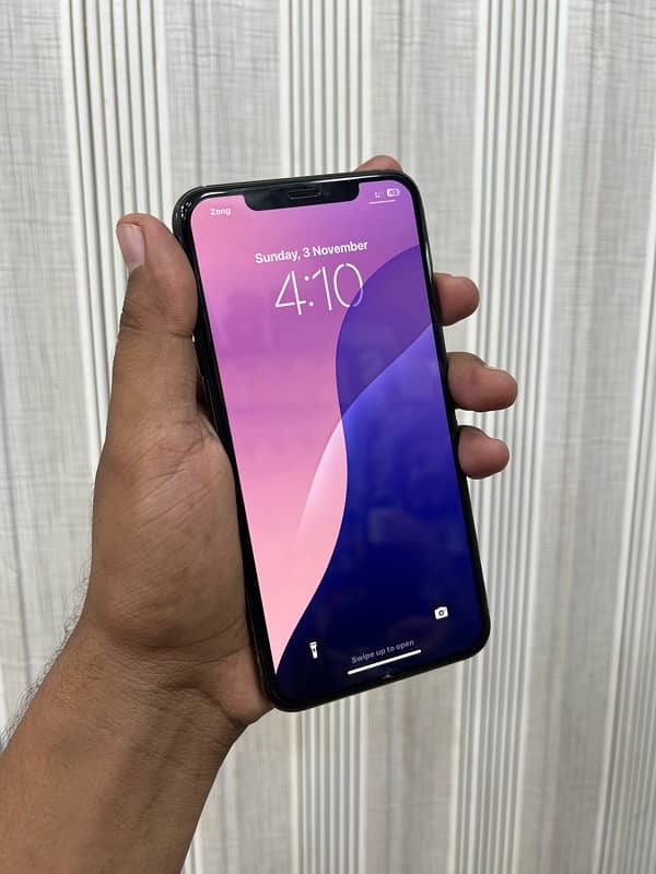 iphone XSmax 256GB PTA Approved with Box 4