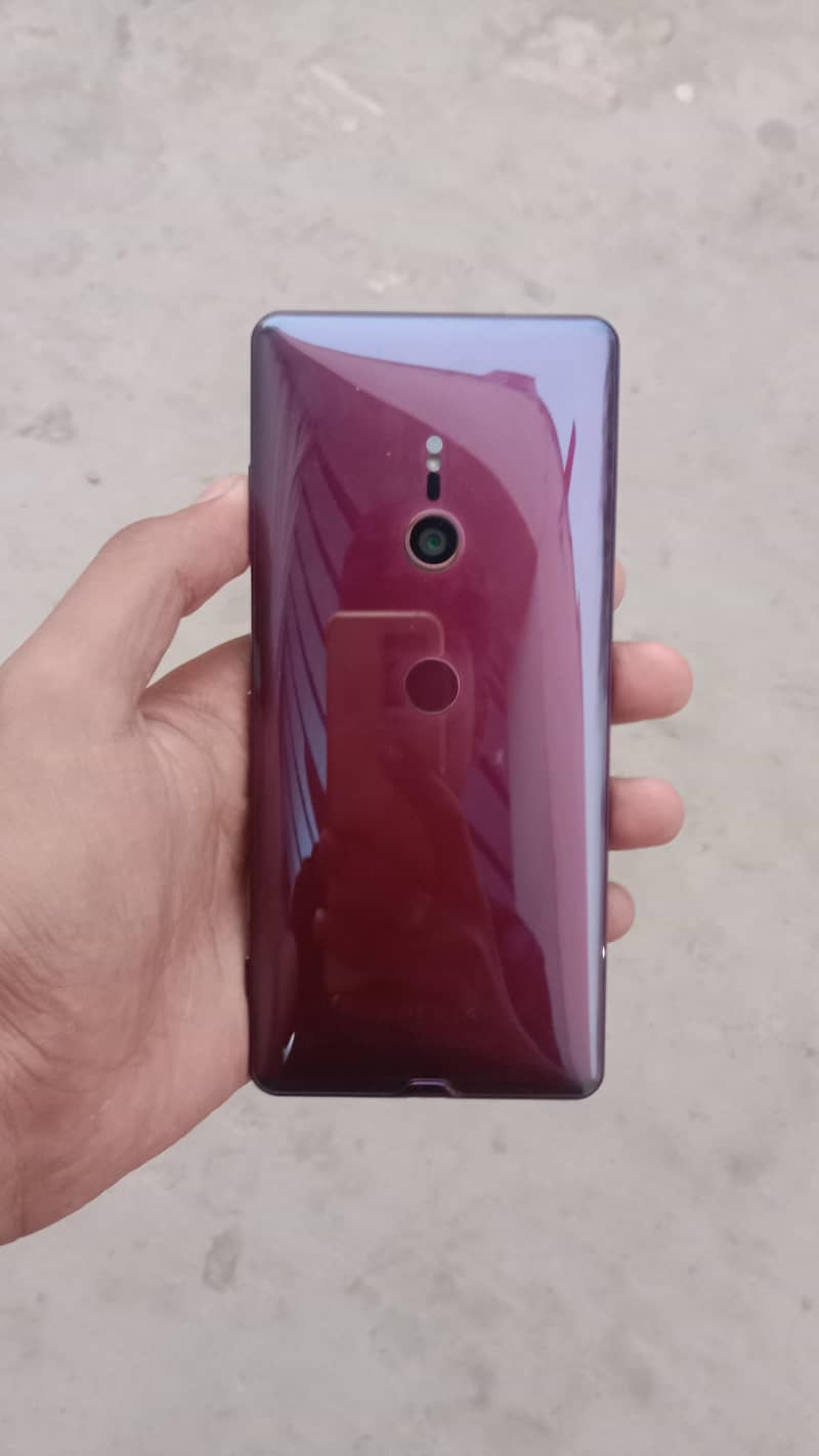 Sony xperia XZ3 whatsapp 03284660554 0