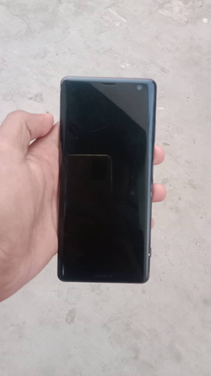 Sony xperia XZ3 whatsapp 03284660554 1