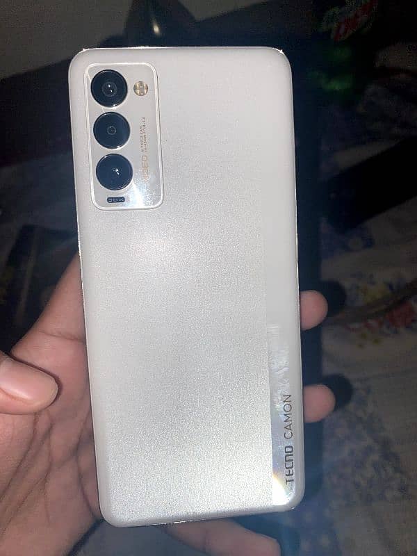 tecno camon 18p 6