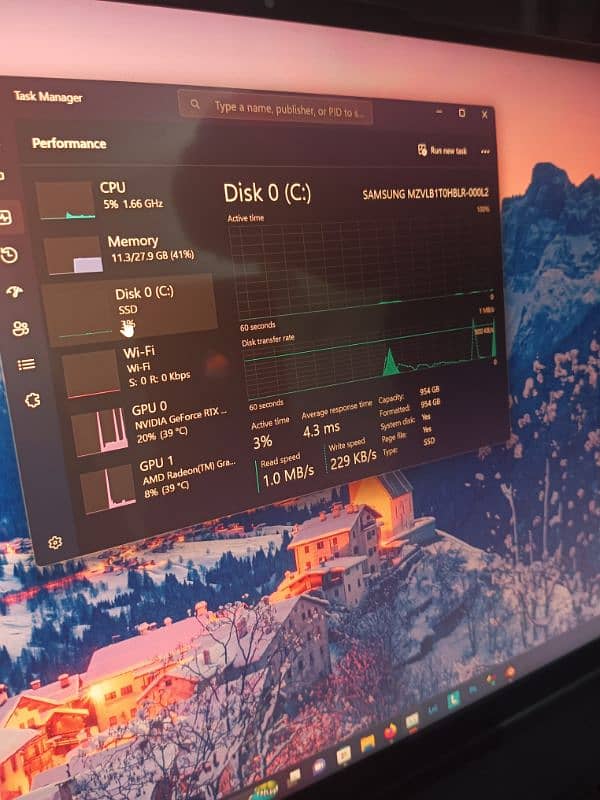 HP Omen RTX 3080-16gb VRAM laptop 4