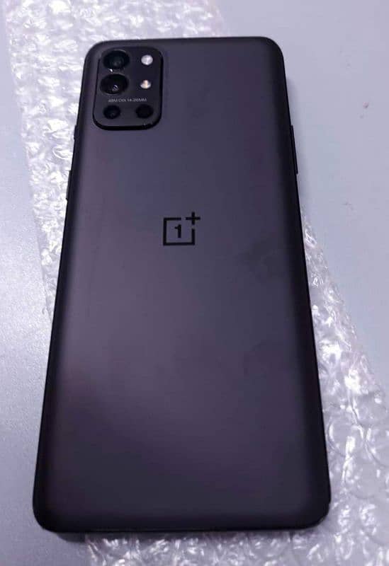 OnePlus 9r 5