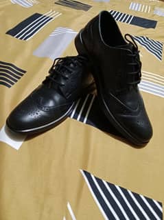 Hush puppies shoes for men.