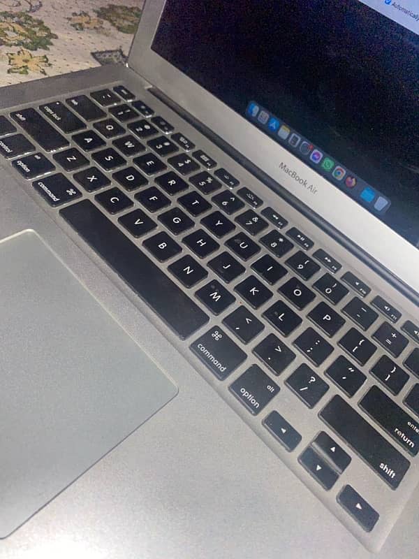 macbook air 2017 1