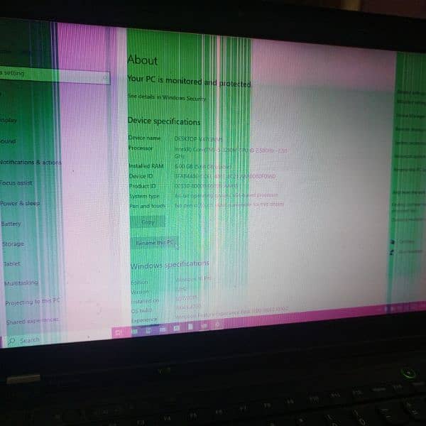 laptop screen ma pink. shade ha baki sab ok ha 2