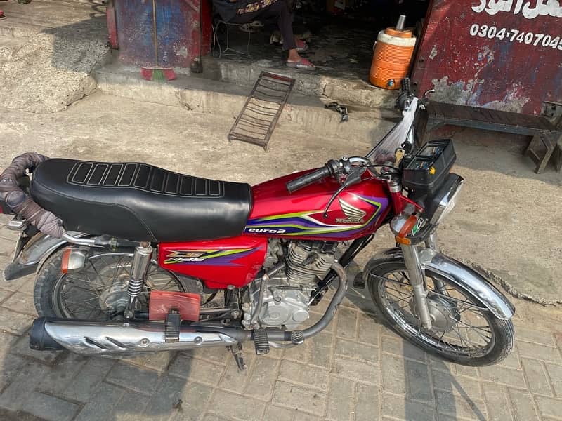 Honda 125 Red Color aeek dam saaf Khareedo oor chalao no tension 0