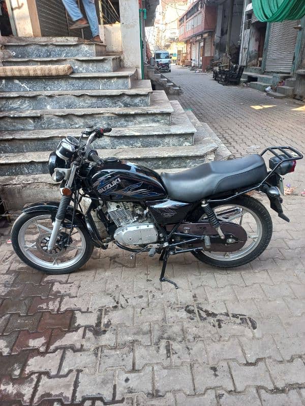 suzuki gs 150 2