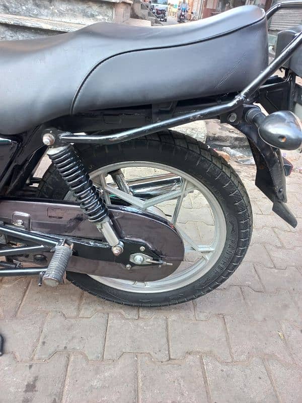 suzuki gs 150 6