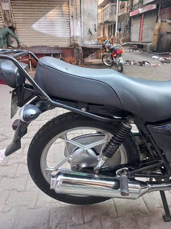 suzuki gs 150 7