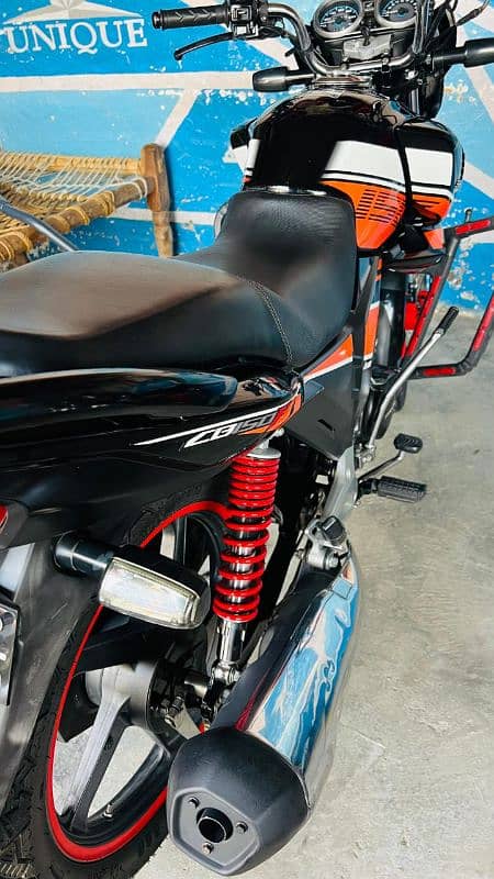 CB150F  black colour  Price 395,000 3