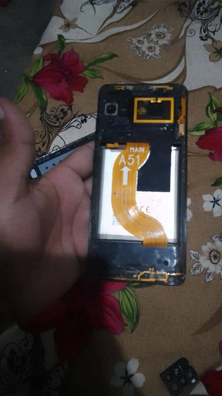 I am selling Samsung A51 all parts. . . 03289203346 1