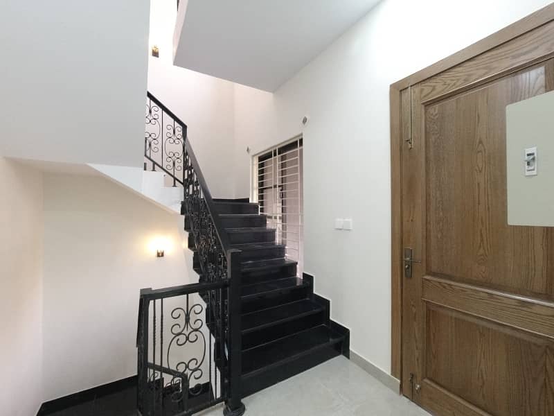 2100 Square Feet House In D-17 For Sale At Good Location 4