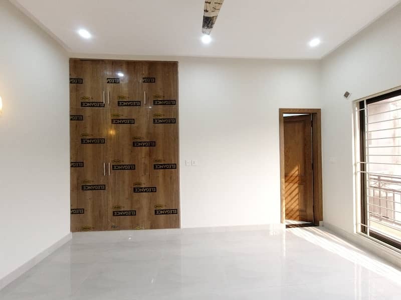 2100 Square Feet House In D-17 For Sale At Good Location 10