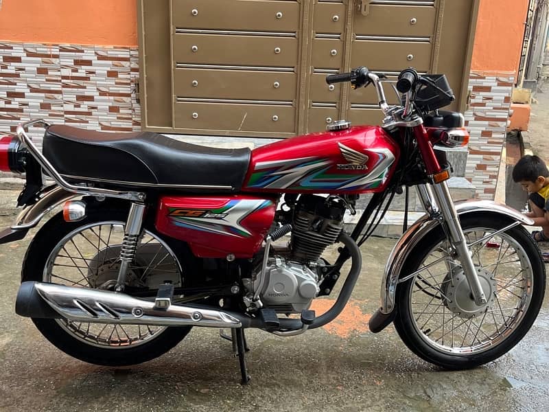 Honda 125 Red Clr 1