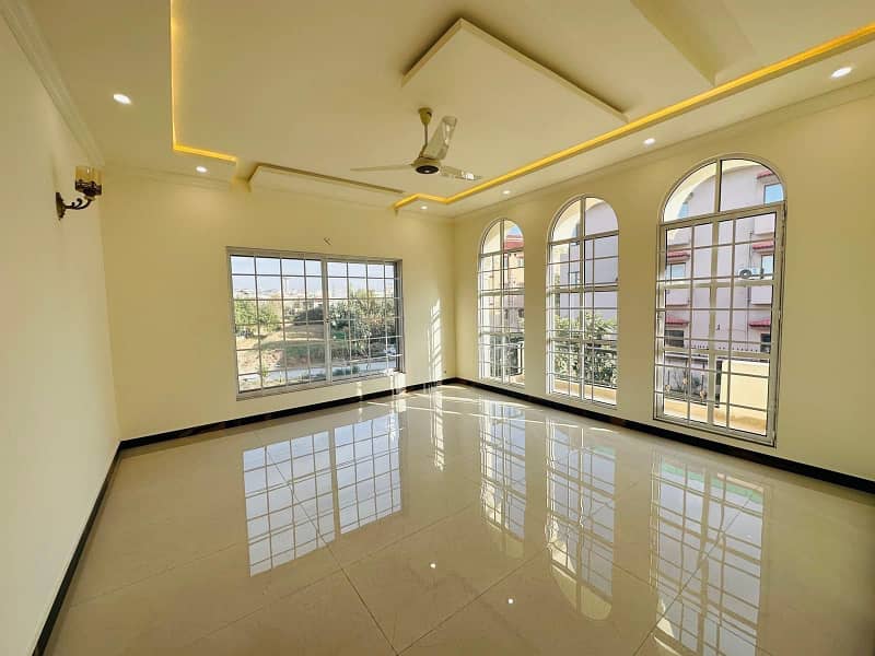 Spacious Double Storey House For Sale In CDA Sector F-10/1 Nazim Ud Din Road 12