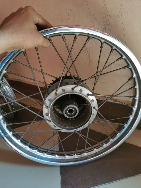 honda cg 125 rim with hub 100% genuine 6