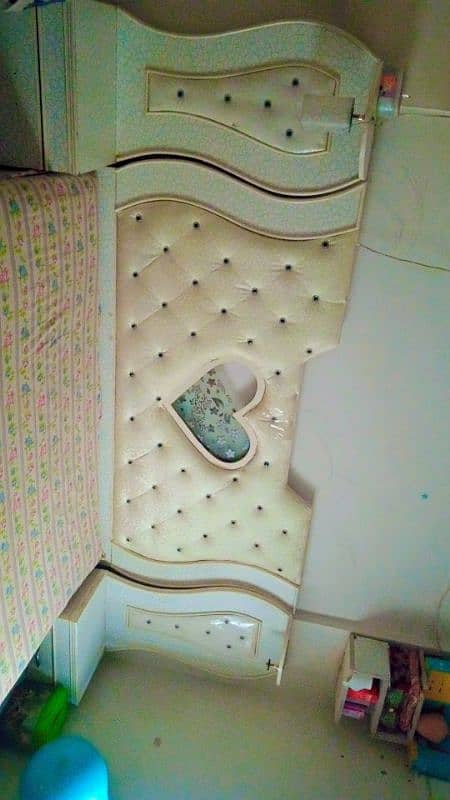 king bed good condition serious buyer rabta krey 1