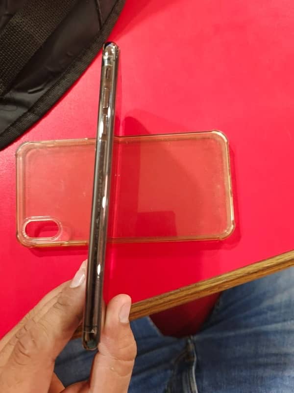 i phone xs max 64 gb pta approved 4