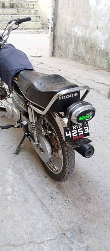 Honda125,Model2012 3