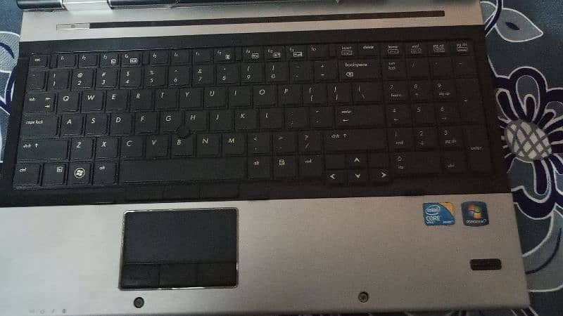 HP laptop model 8520p core i5 6