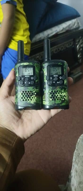 Assalam o Aliakum WALKIE TALKIES IS AVAILABLE IN QOOD QWALITY & QWANTY 1