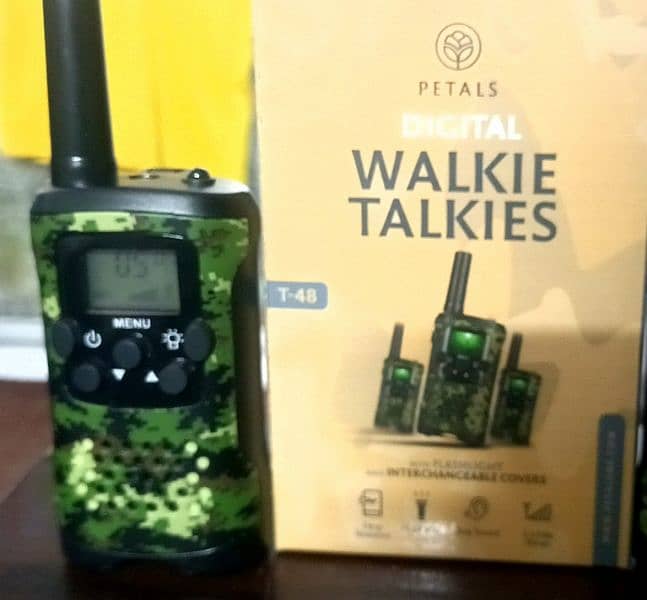 Assalam o Aliakum WALKIE TALKIES IS AVAILABLE IN QOOD QWALITY & QWANTY 3