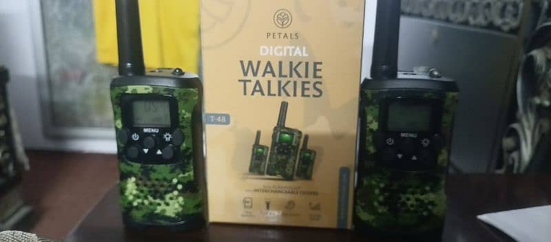 Assalam o Aliakum WALKIE TALKIES IS AVAILABLE IN QOOD QWALITY & QWANTY 5