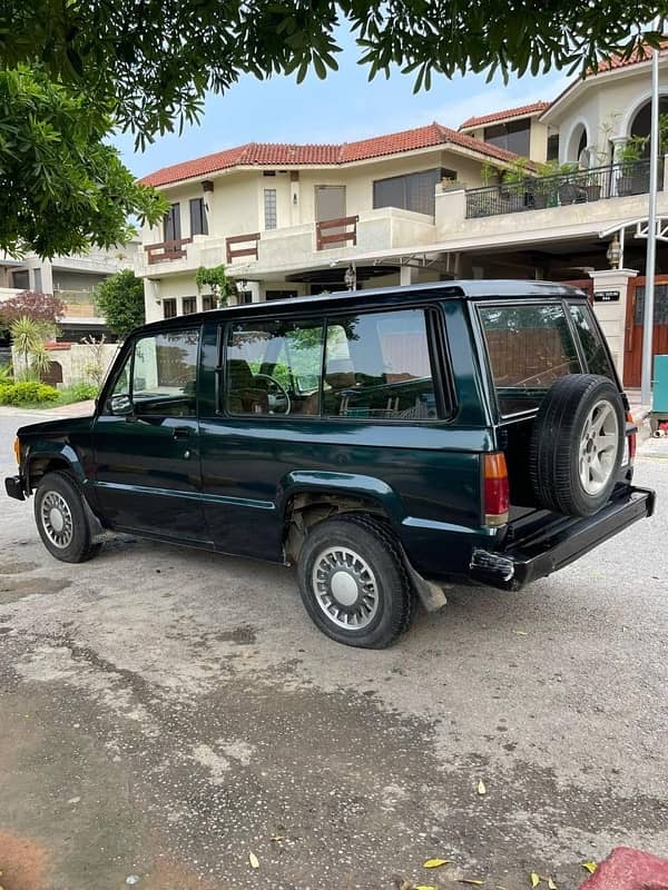 Isuzu Trooper 1986 5