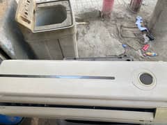 1 Ton spilt air Conditioning