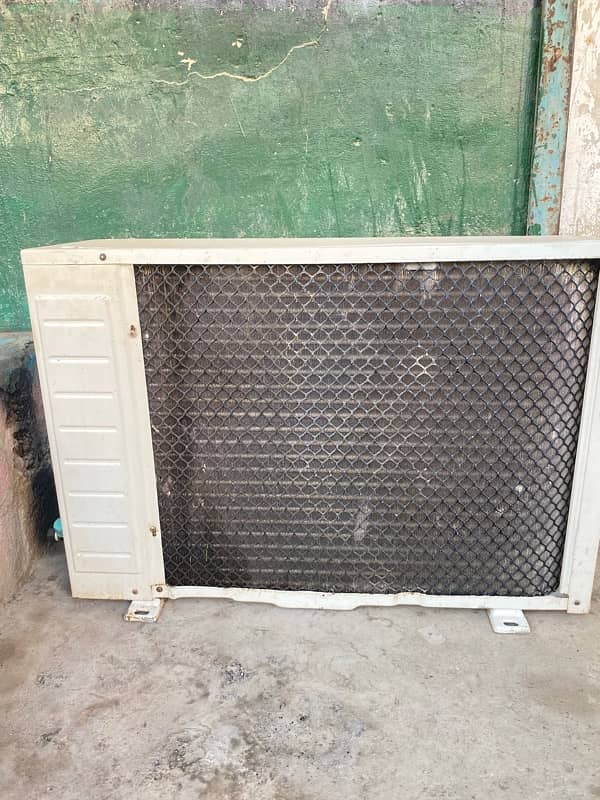 1 Ton spilt air Conditioning 6