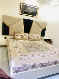 king size bed + dressing table + side table