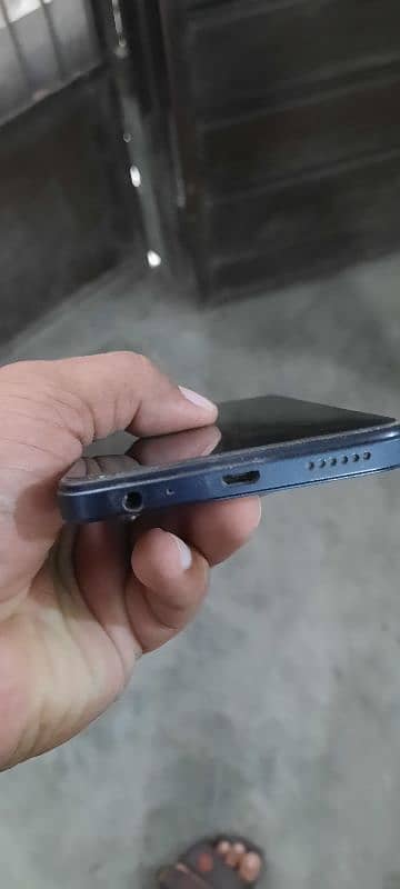 infinix smart 7 2+2/64 urgent sale need cash 5