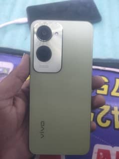 Vivo y18 green colour 4 128