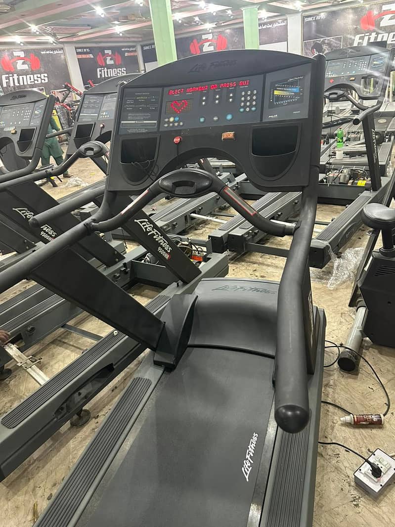 Commercial Treadmill Life Fitness  USA Brand || Treadmill For Sale 15