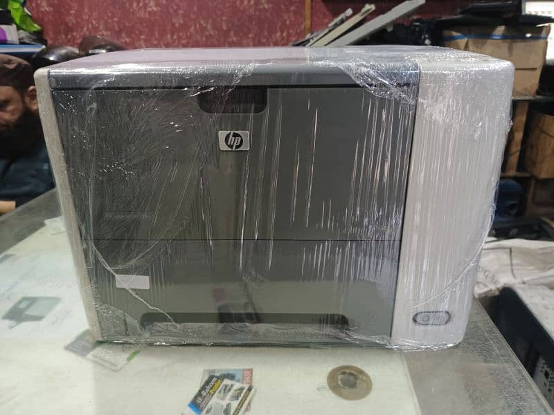 hp laser jet 3005dn 220 v branded. 0