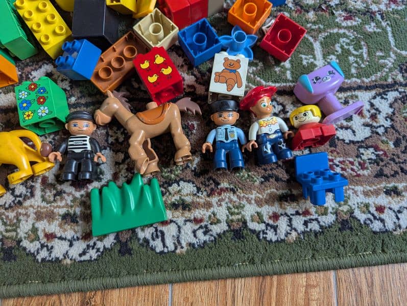 Lego Duplo Animals  blocks Genuine 4