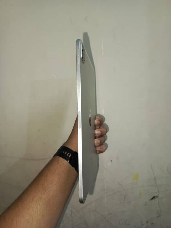 Ipad 11" 2020 (2nd Generation) for sale 4