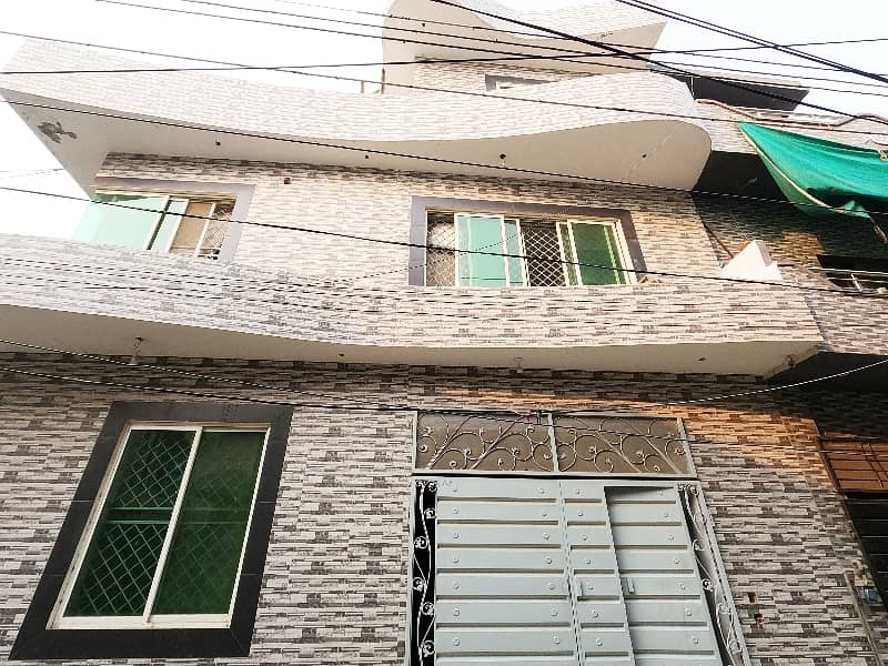 You Can Find A Gorgeous Corner House For sale In College Road 1