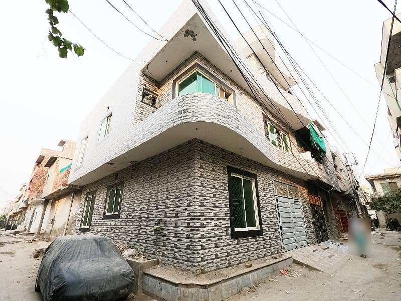 You Can Find A Gorgeous Corner House For sale In College Road 5