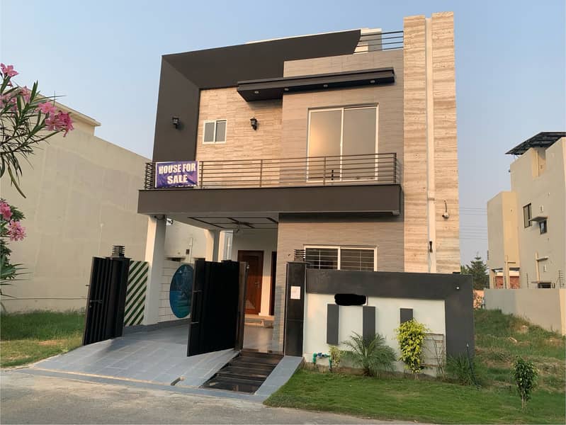 5 MARLA DOUBLE UNIT HOUSE BRAND NEW NEAR TO PARK IS AVAILABLE FOR SALE IN DHA PHASE 11 RAHBAR 0