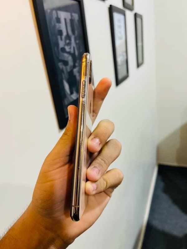 IPHONE XS MAX NON PTA FU SIM WORKING SINCE 4years 3