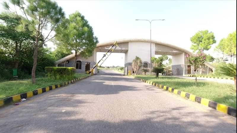 10 Marla Residential Corner Plot Available For Sale In Wapda Town Block D Islamabad. 5