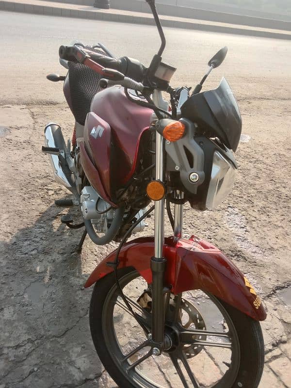 Suzuki GSX 125 5