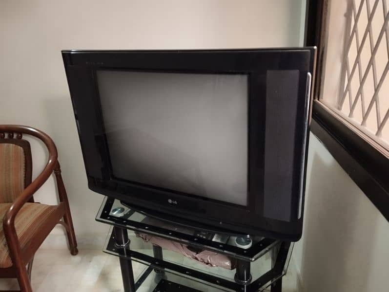 sell my TV in good condition slim designe 0