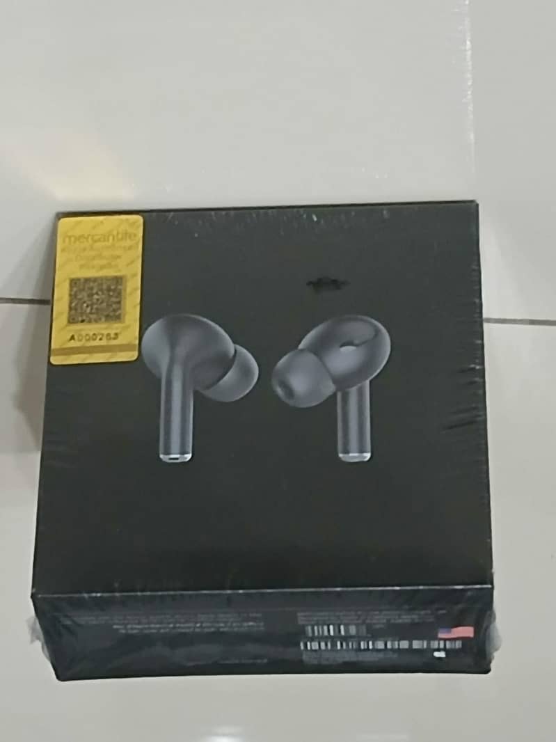 Apple Airpods Pro With Wireless Charging Case Earphone urgent Sale 1