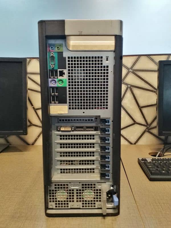 Dell Precision T5600 / Intel Xeon E5 2643 / Nvidia K2200 4GB 3