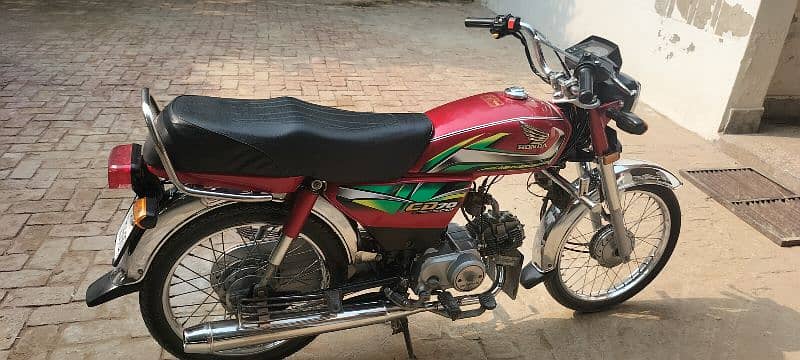 honda cd70 for sale in brand new condition 5