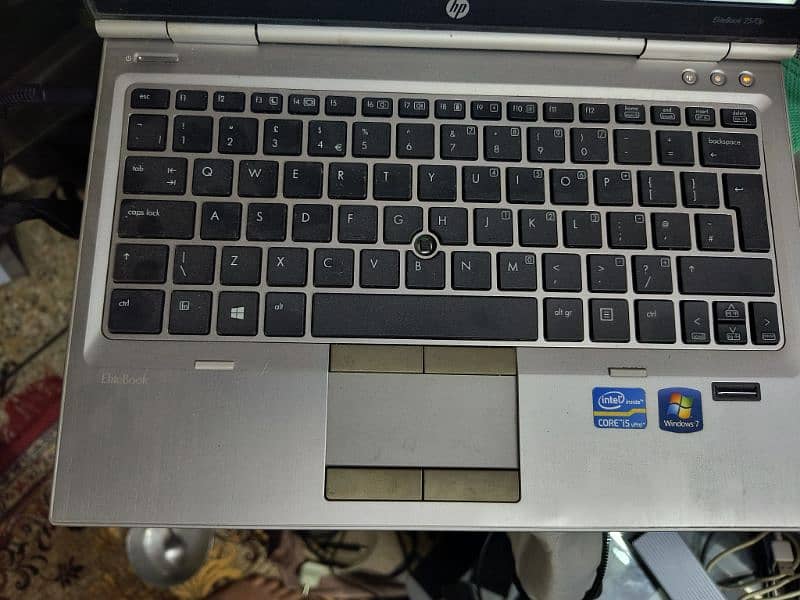 Laptop HP 2570 core i5 3rd gen 4gb 320gb wd 0