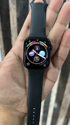 Apple Watch Series 8 45mm 100% Battery Health